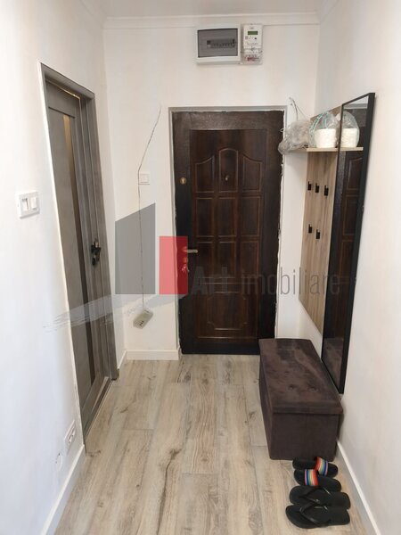 Luica, vanzare apartament 2 camere decomandat