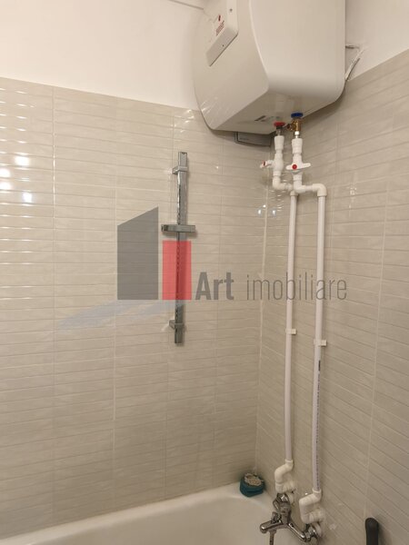 Luica, vanzare apartament 2 camere decomandat